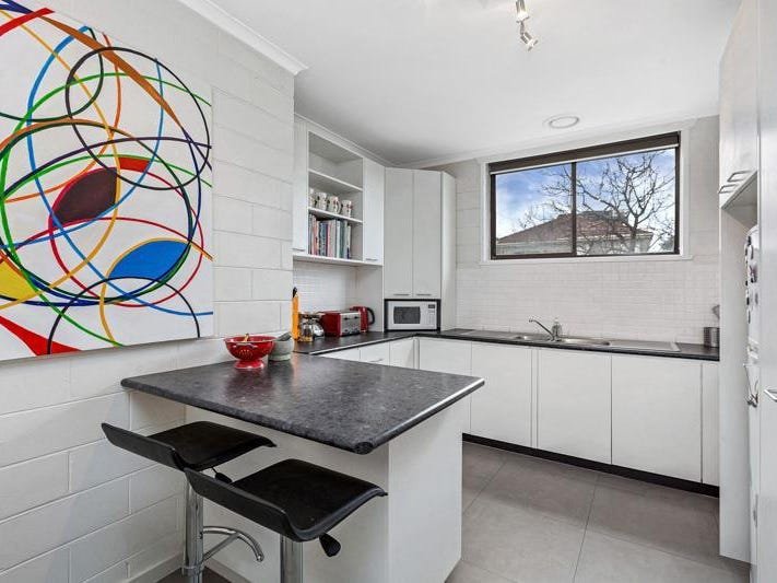 Gallery: 12/245-249 Nicholson Street
