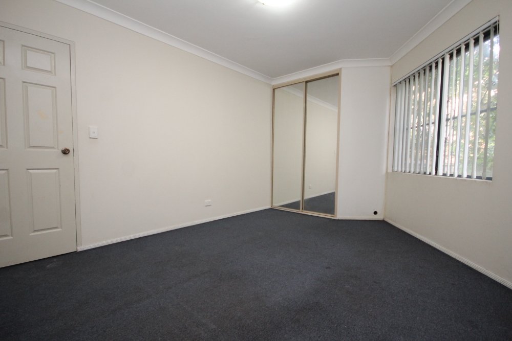 12/25-27 Stanley Street BANKSTOWN 3