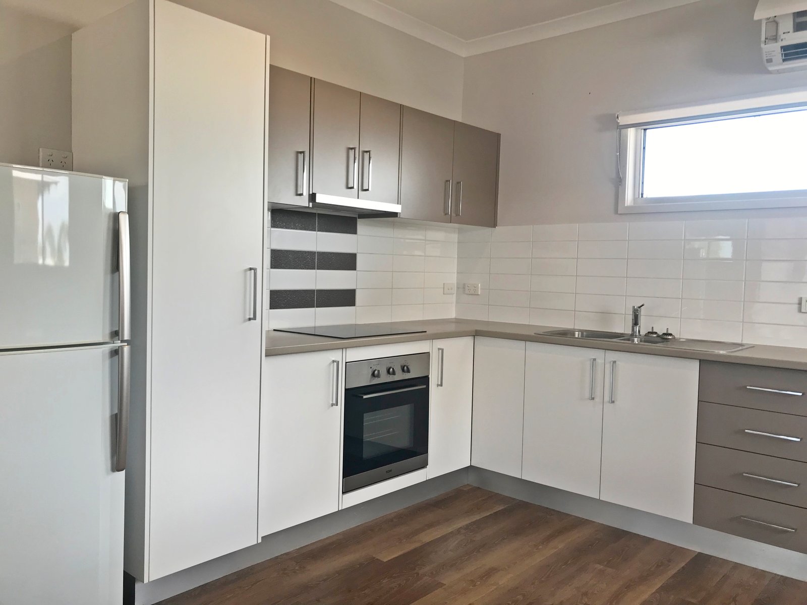 12/25 Dalmatio Street BILINGURR 3