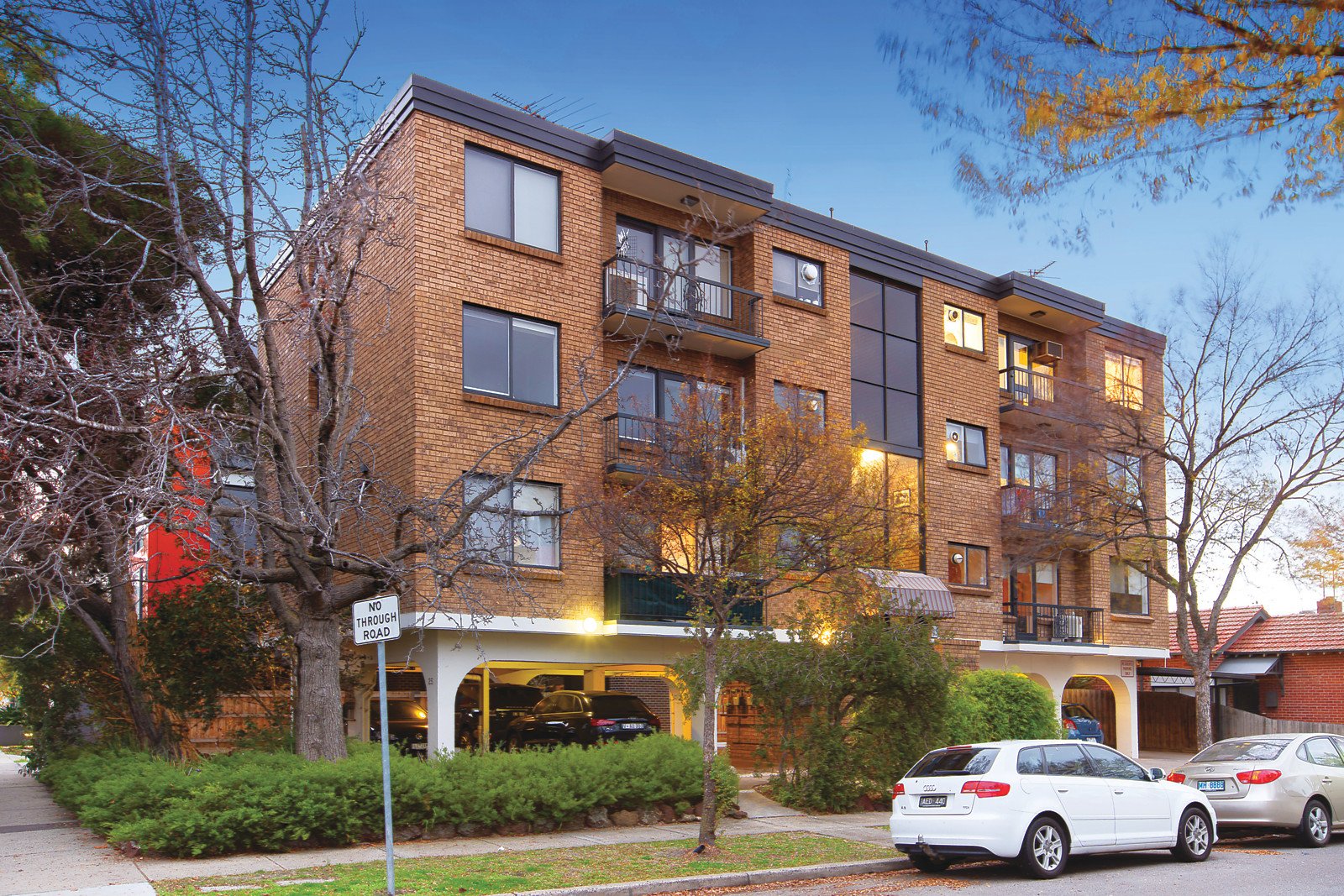 12/25 Irving Avenue, Prahran, VIC