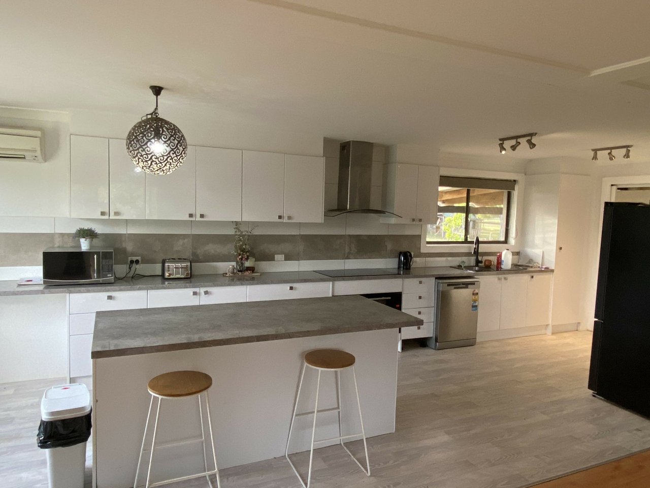 1225 South Bowan Park Rd  CARGO 7