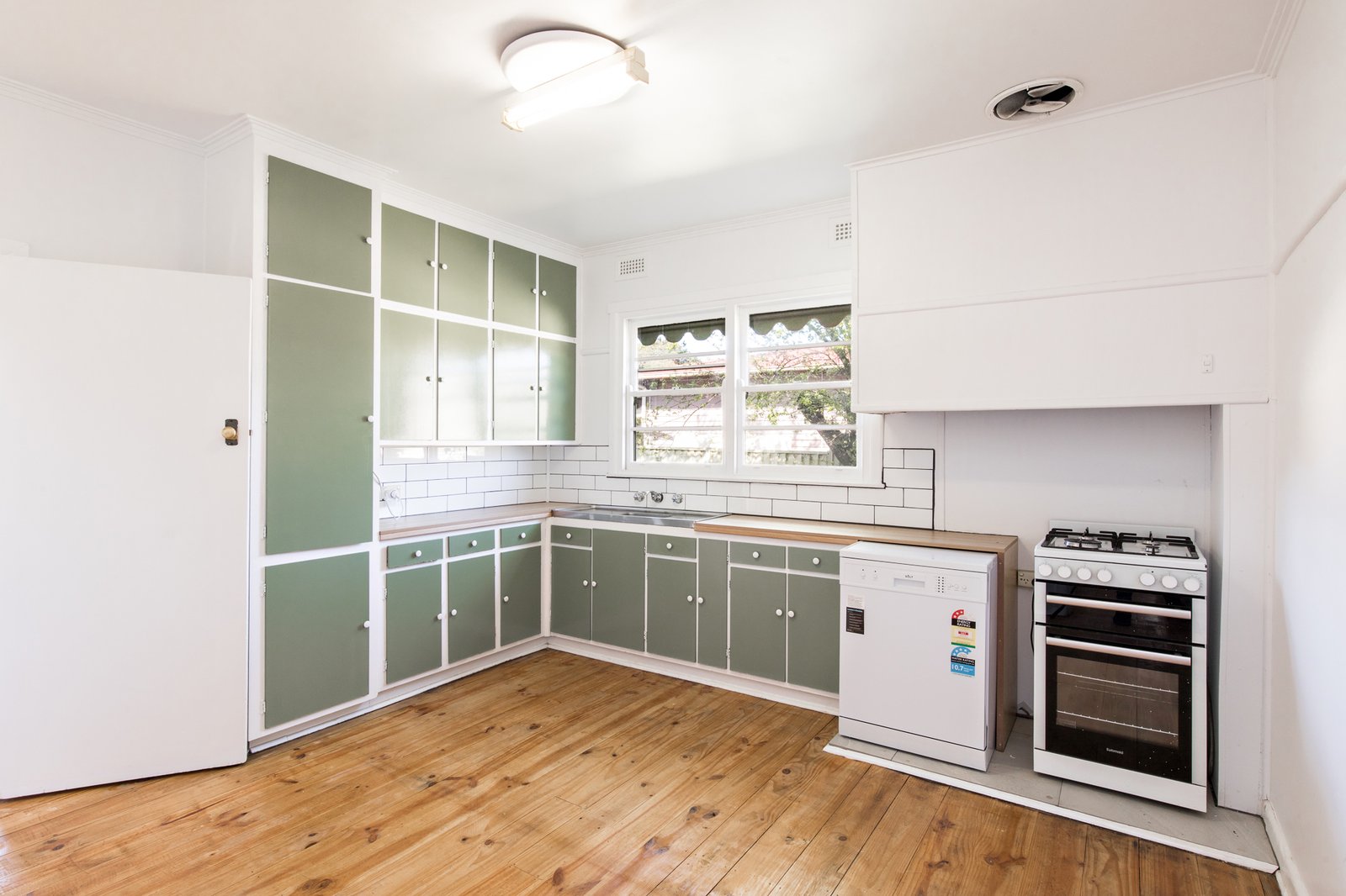 Gallery: 1226 Grevillea Road