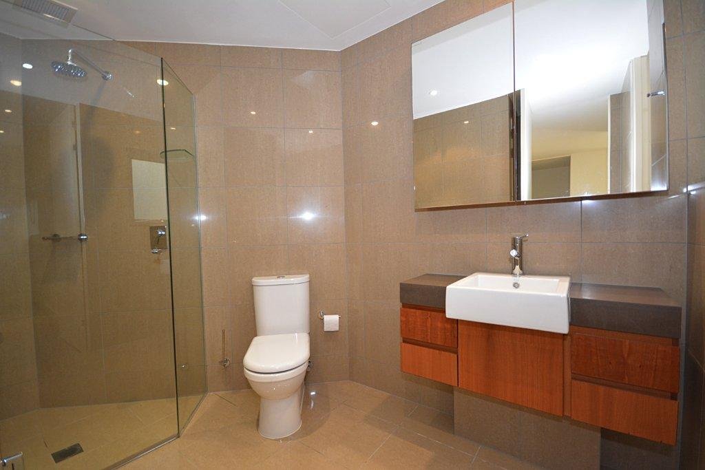 122/685 Casuarina Way CASUARINA 3