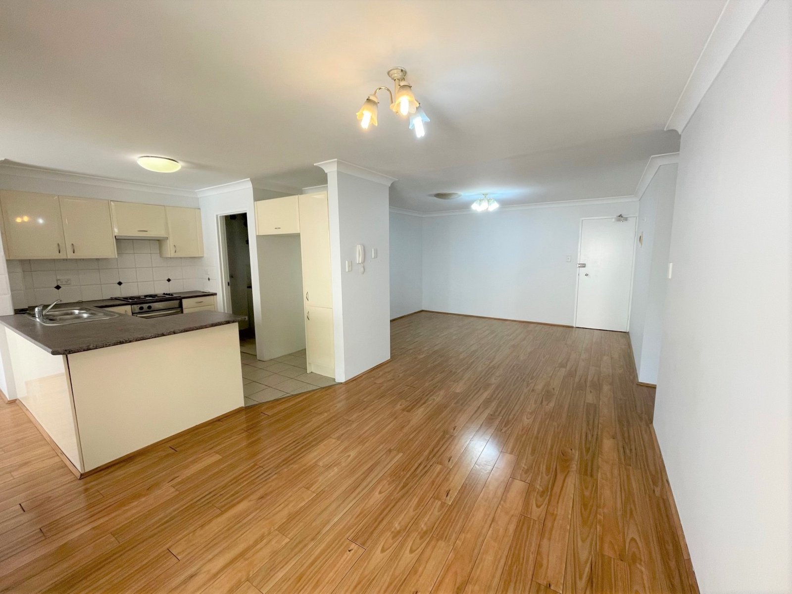 12/27-29 Eden Street ARNCLIFFE 3