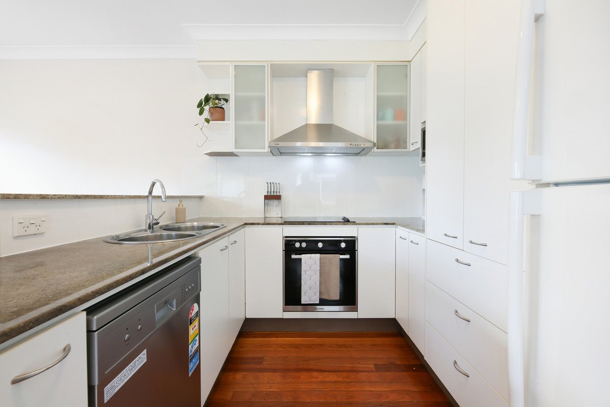 12/27 Eugenia Circuit Robina 15