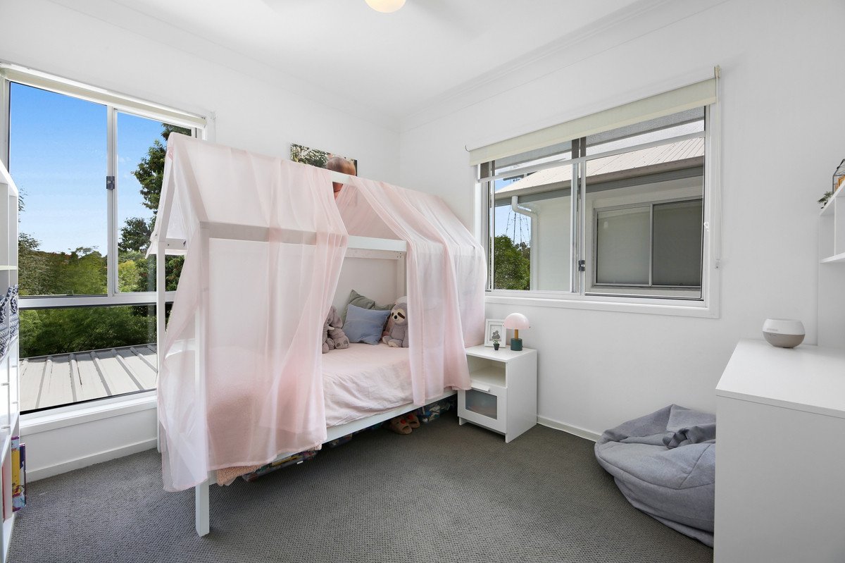 12/27 Eugenia Circuit Robina 16