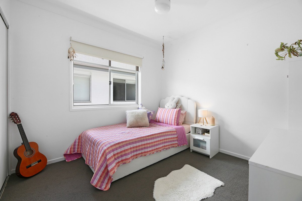 12/27 Eugenia Circuit Robina 17