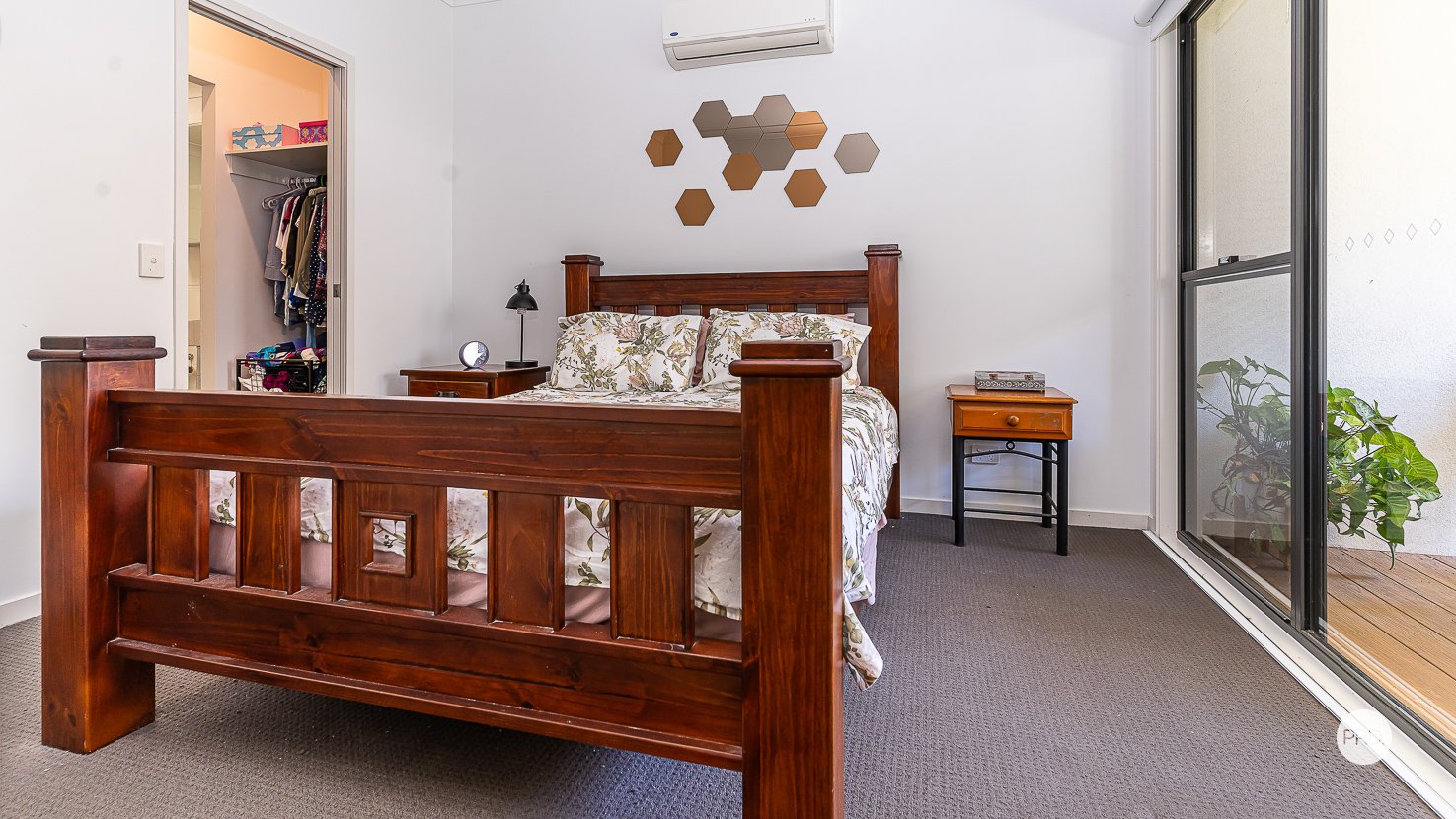 12/27 PITTWIN ROAD North CAPALABA 8
