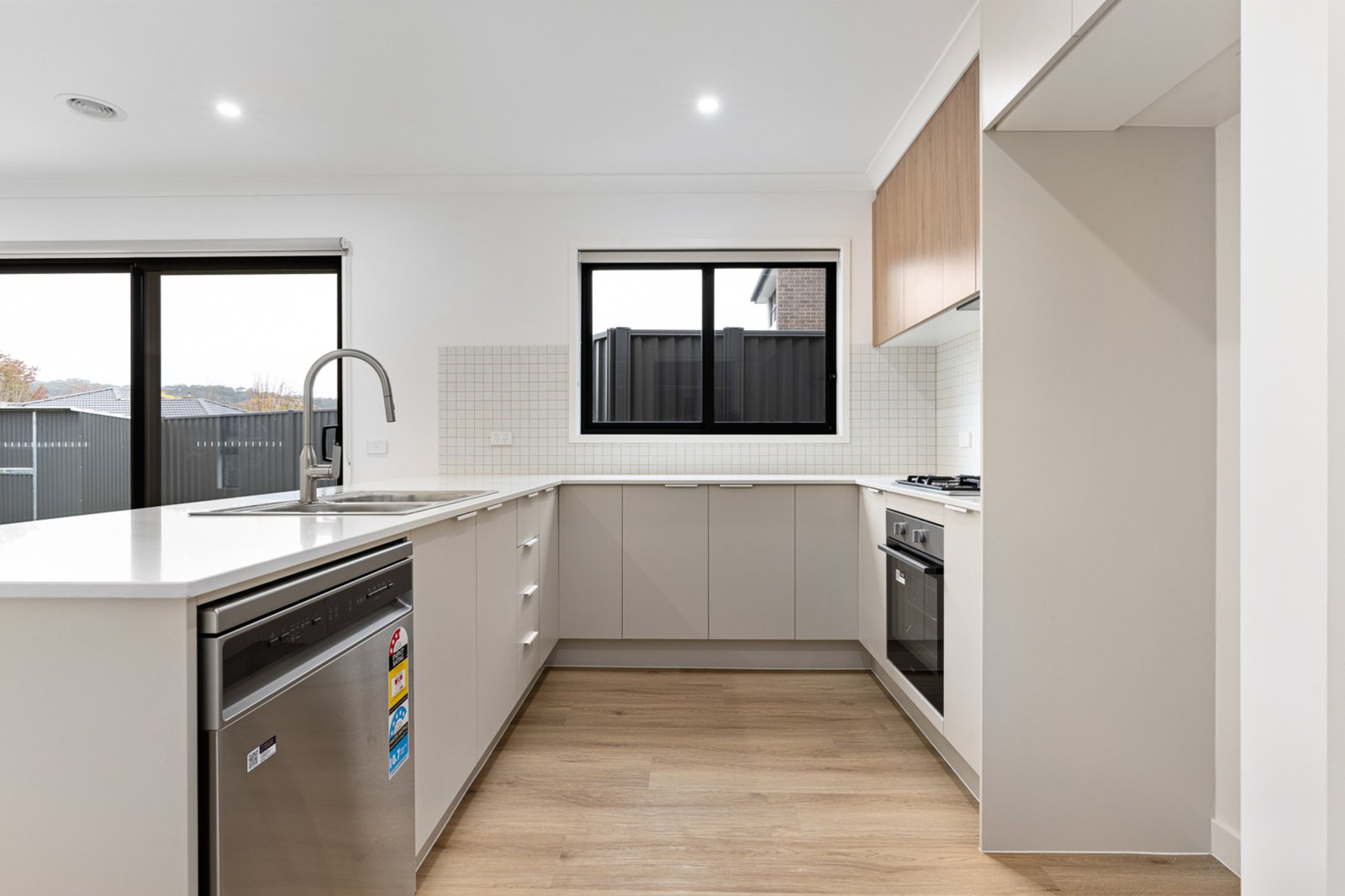 Gallery: 12/274A Humffray Street North