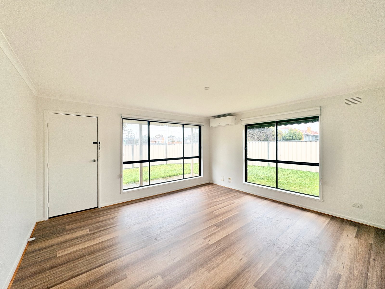 Gallery: 1/228 Anakie Road