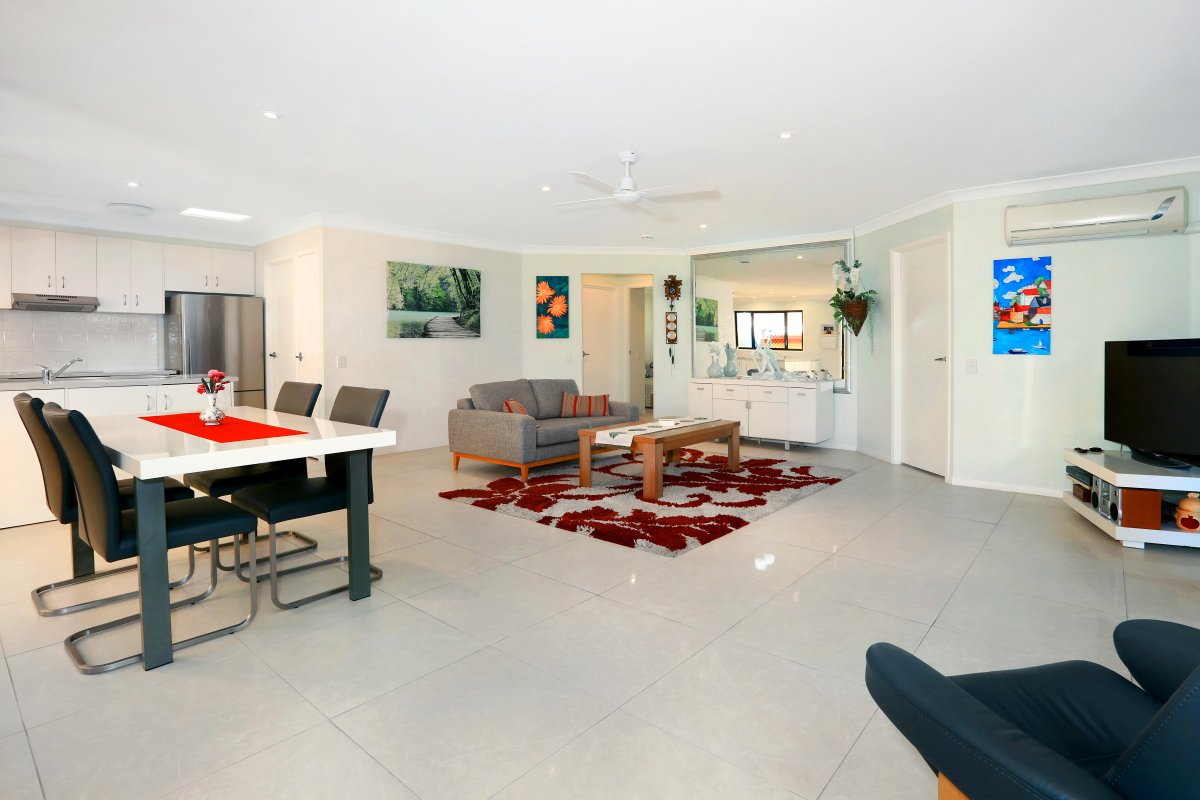 12/283 Cotlew Street ASHMORE 2