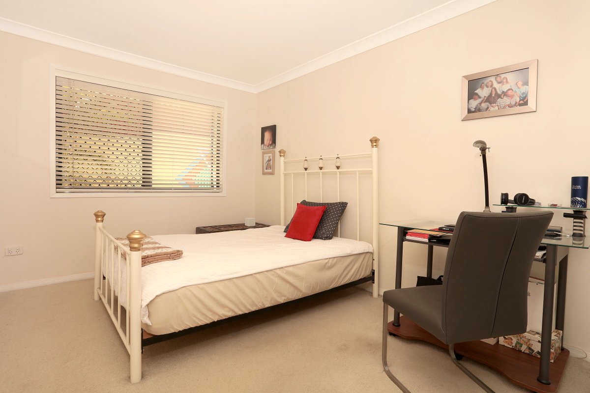 12/283 Cotlew Street ASHMORE 10