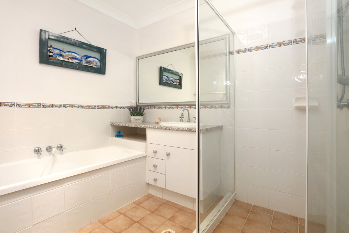 12/283 Cotlew Street ASHMORE 11