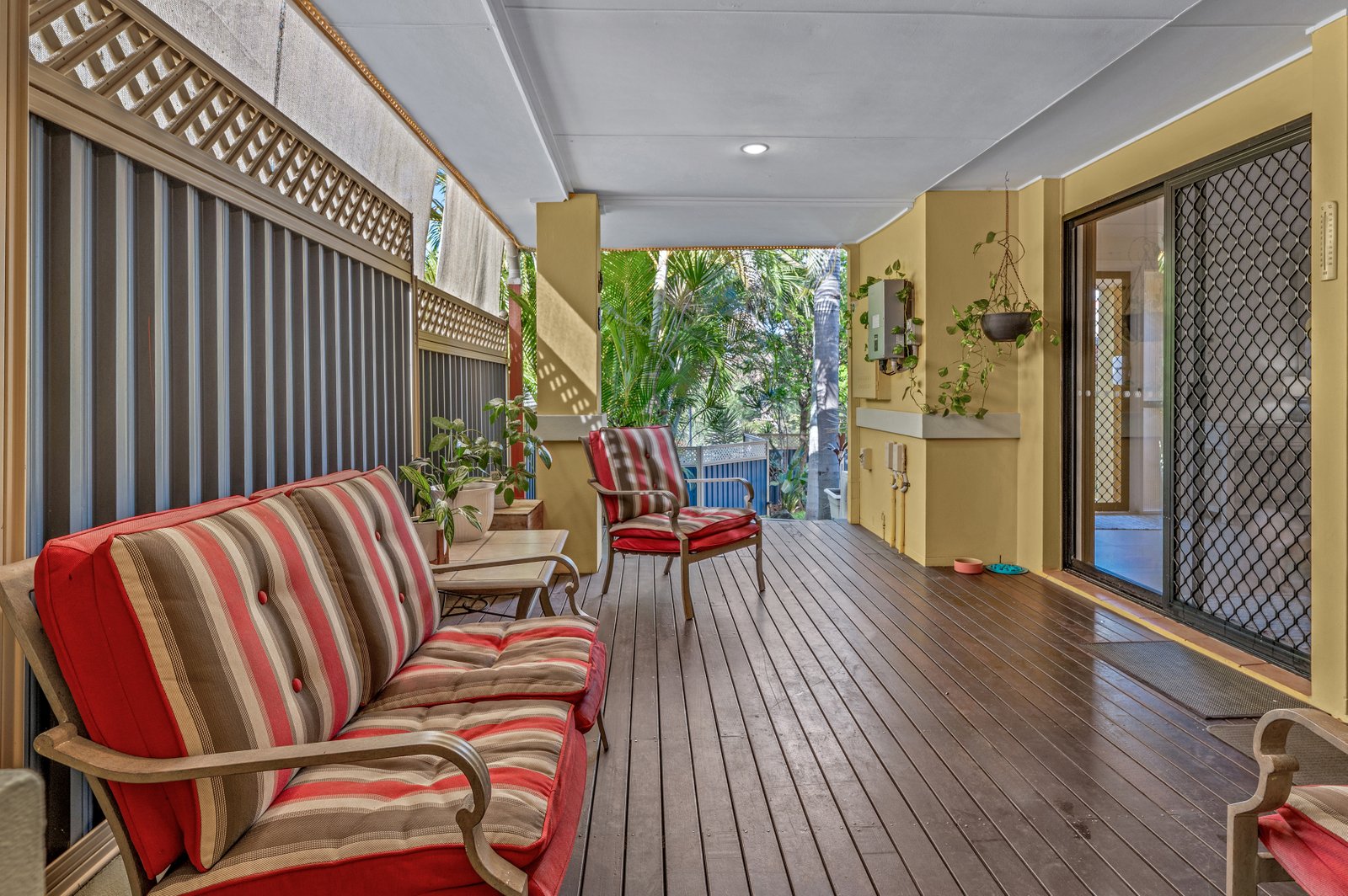 12/283 Cotlew Street West  ASHMORE 4