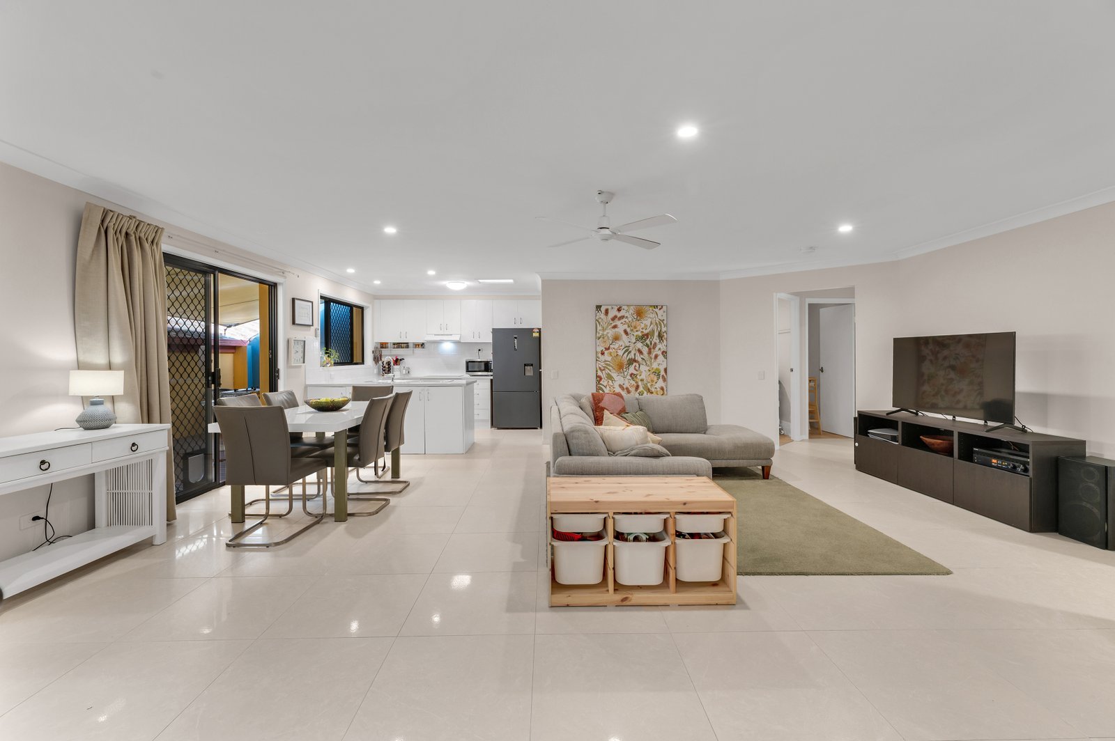 12/283 Cotlew Street West  ASHMORE 7