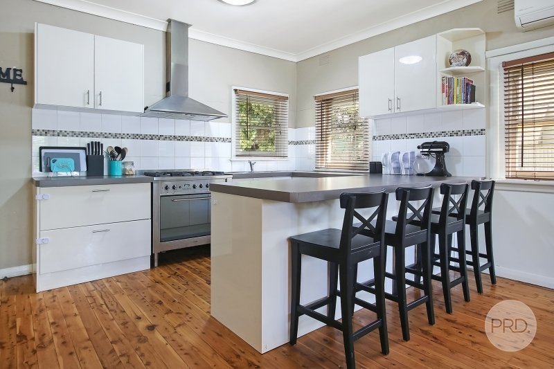 1&2/297 Gulpha Street NORTH ALBURY 4