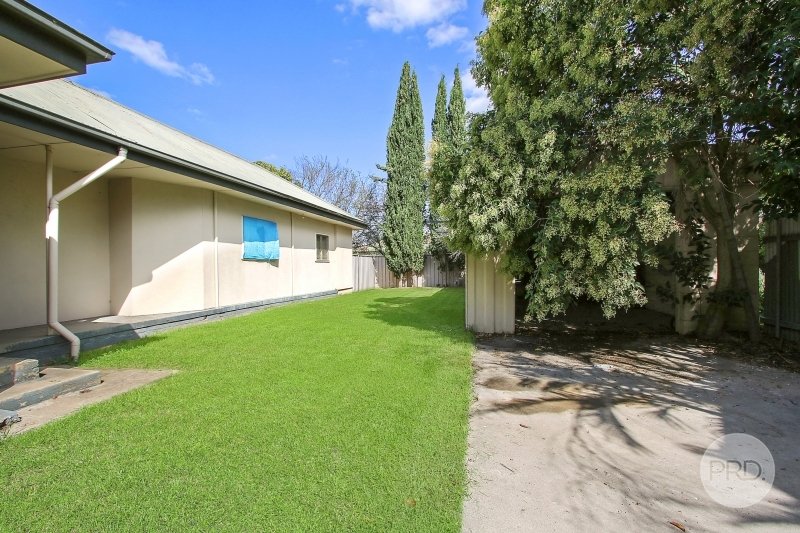 1&2/297 Gulpha Street NORTH ALBURY 10