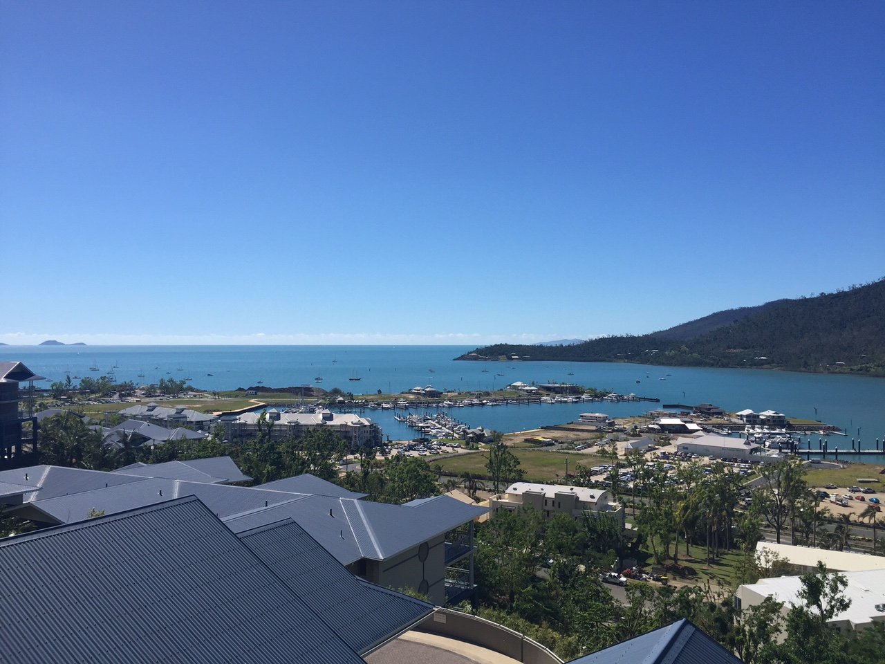 122/9A Hermitage Drive AIRLIE BEACH 1