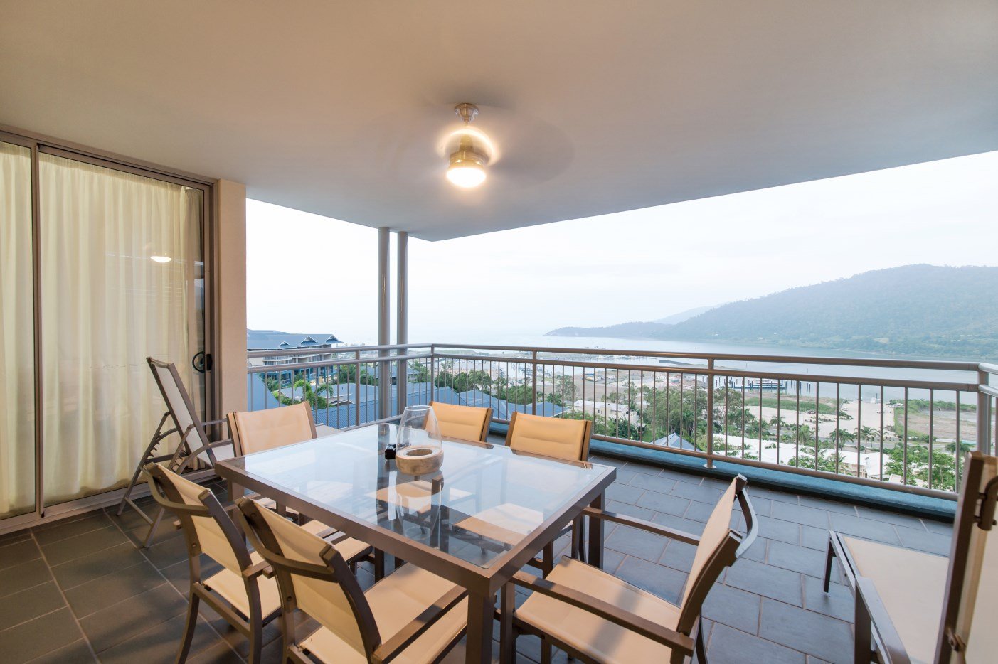 122/9A Hermitage Drive AIRLIE BEACH 8