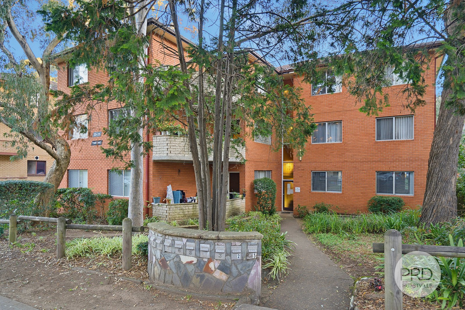 1/23-25 Bellevue Parade HURSTVILLE 8