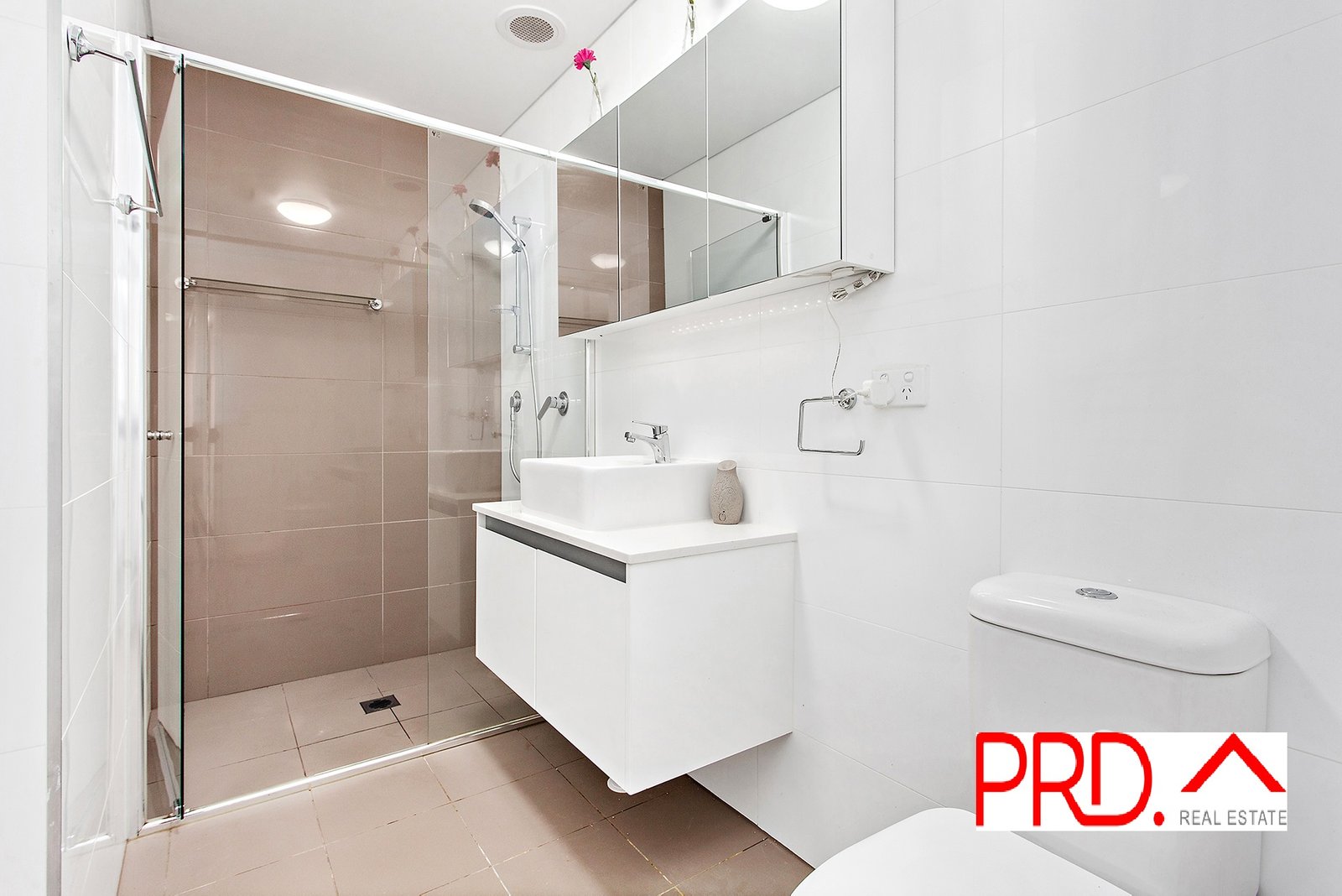 12/3-7 Gover Street PEAKHURST 3