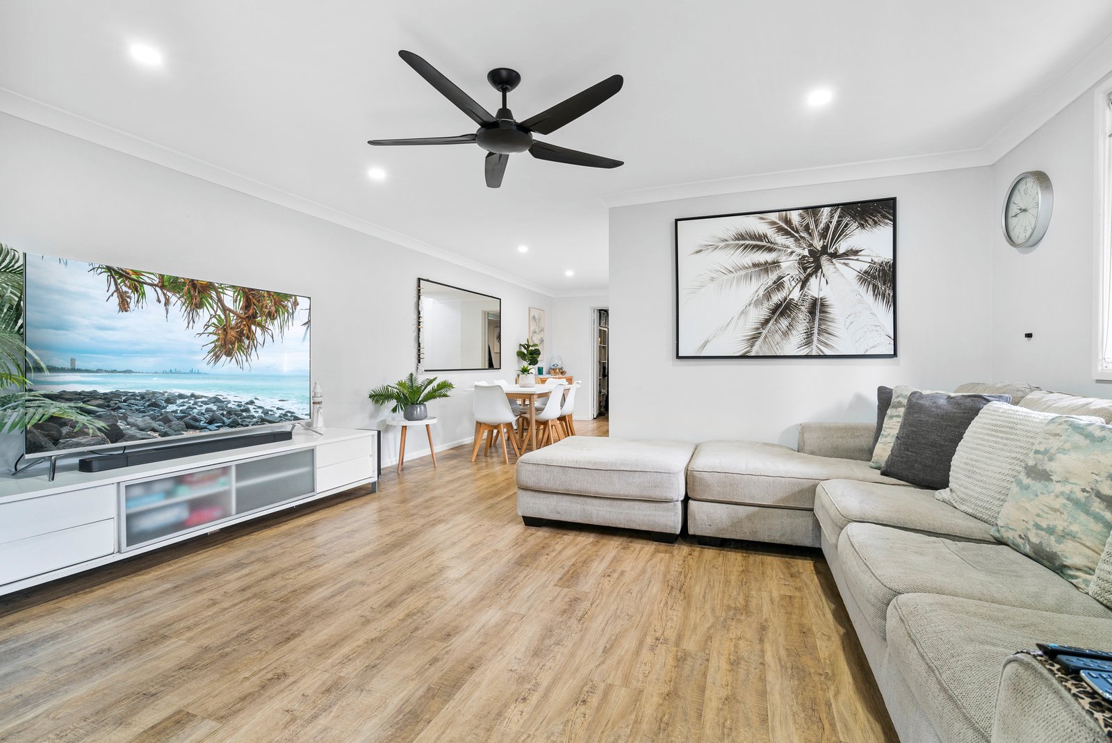 1/23 Blue Waters Crescent TWEED HEADS WEST 2