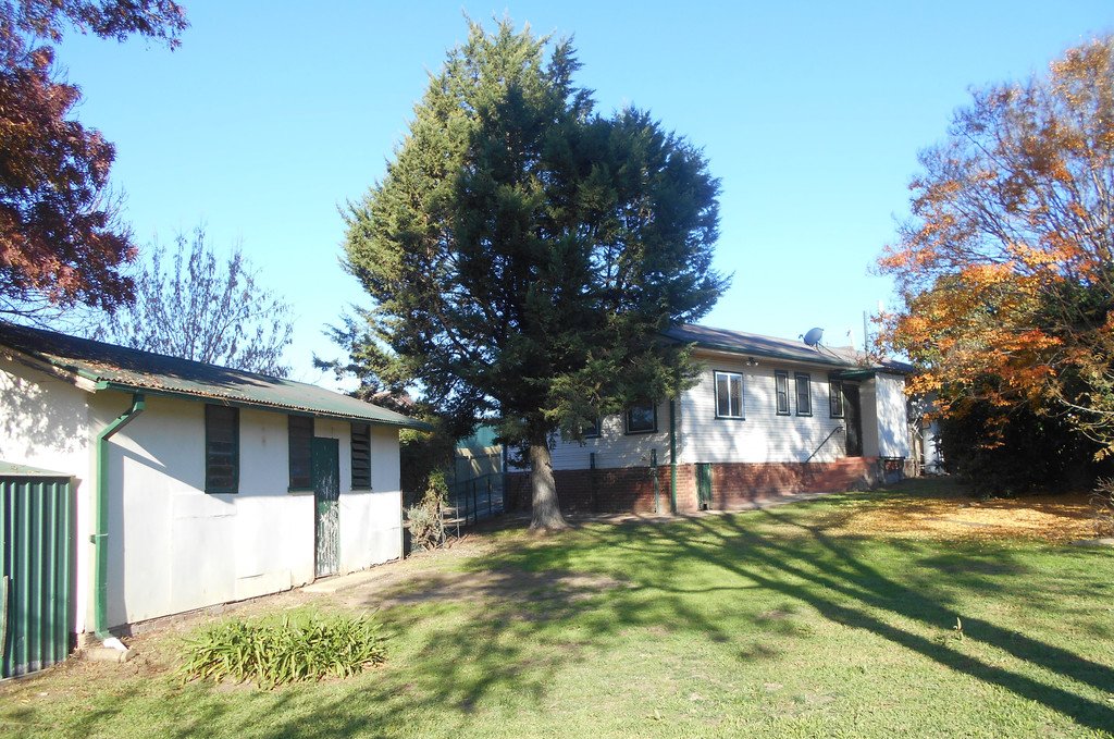 123 Broughton Street TUMUT 8