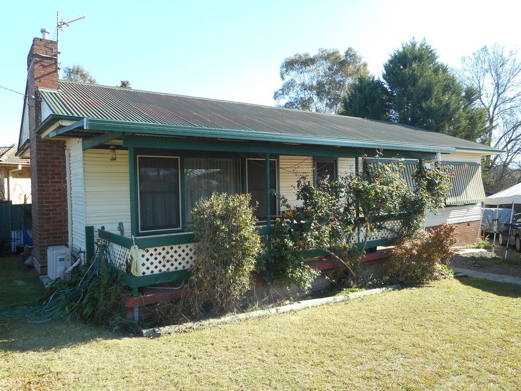 123 Broughton Street TUMUT 1