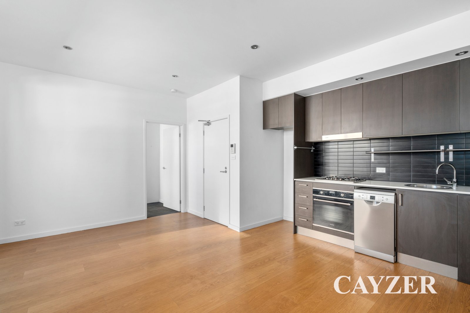 Gallery: 12/3 Charnwood Road