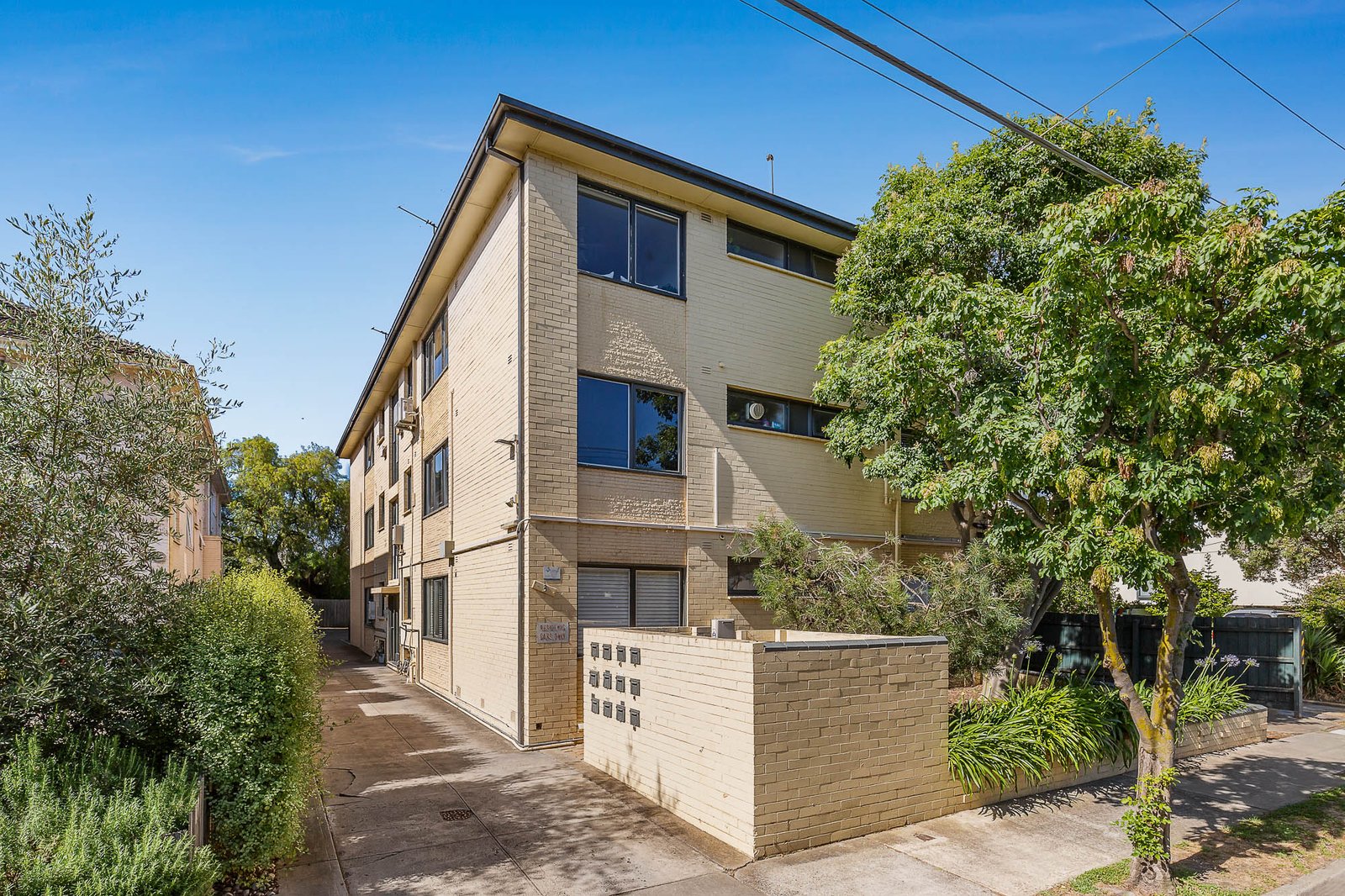 Real Estate and Property in 12/3 Ellesmere Road, Windsor, VIC