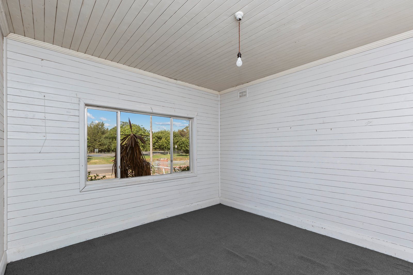123 Fitzroy Street TUMUT 4