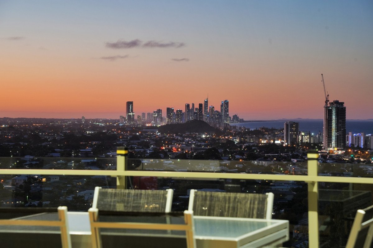 123 George Street West  Burleigh Heads 2