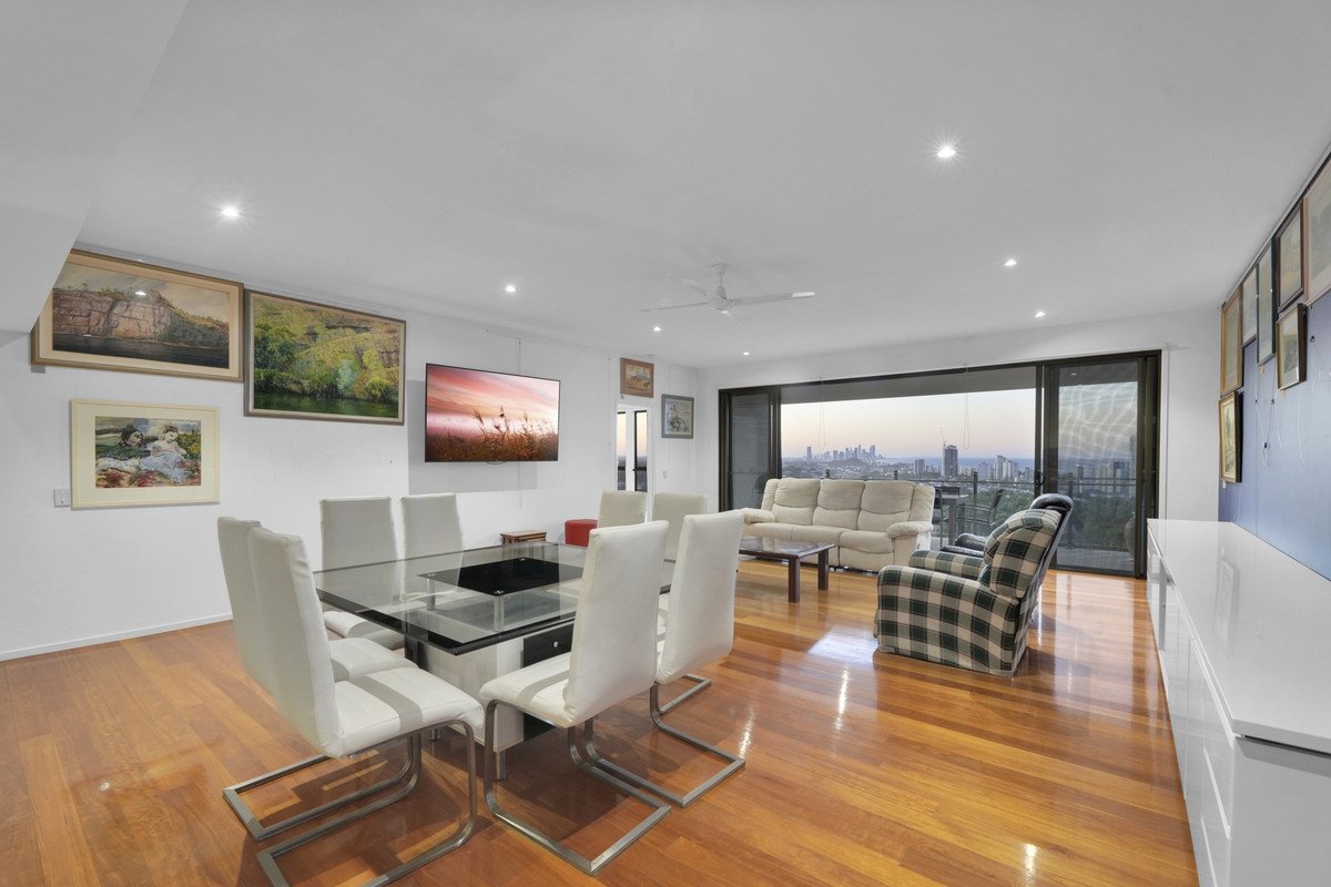 123 George Street West  Burleigh Heads 9