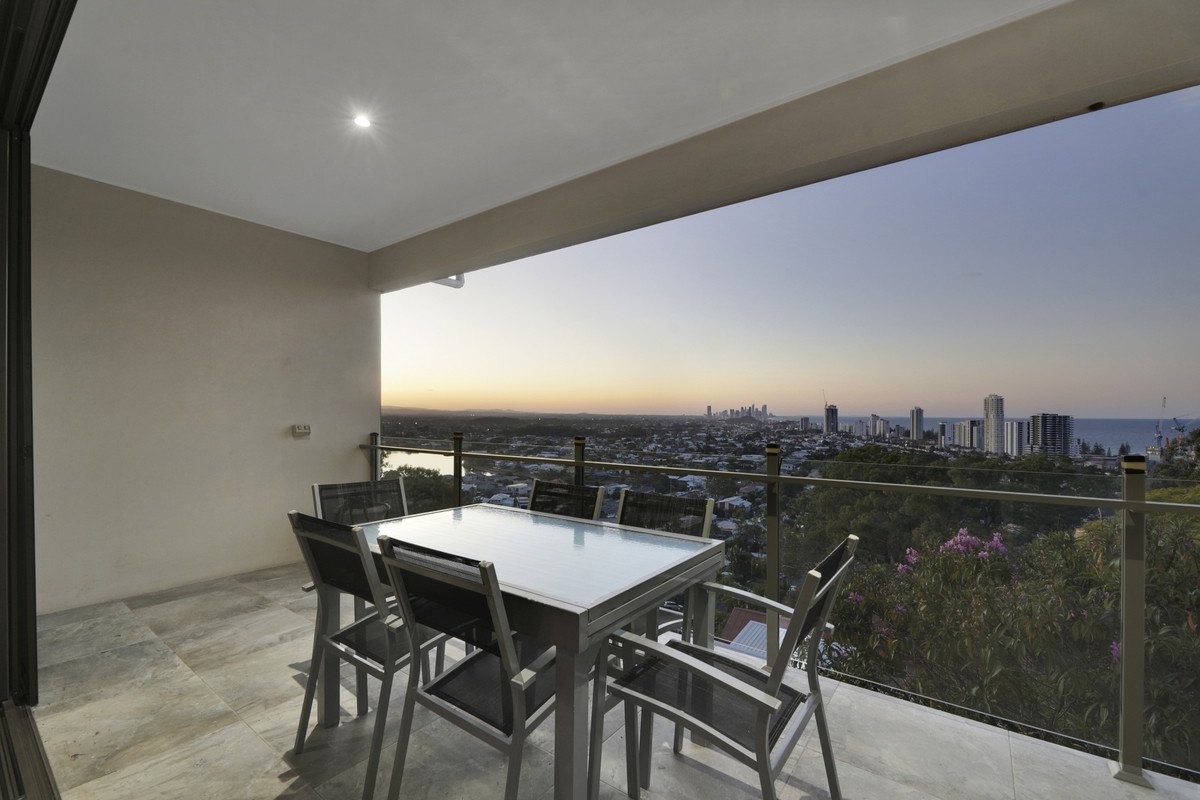 123 George Street West  Burleigh Heads 30