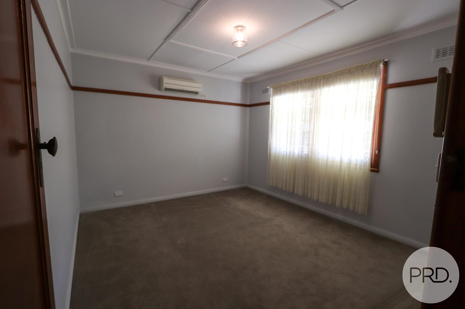 123 King Street TUMBARUMBA 6