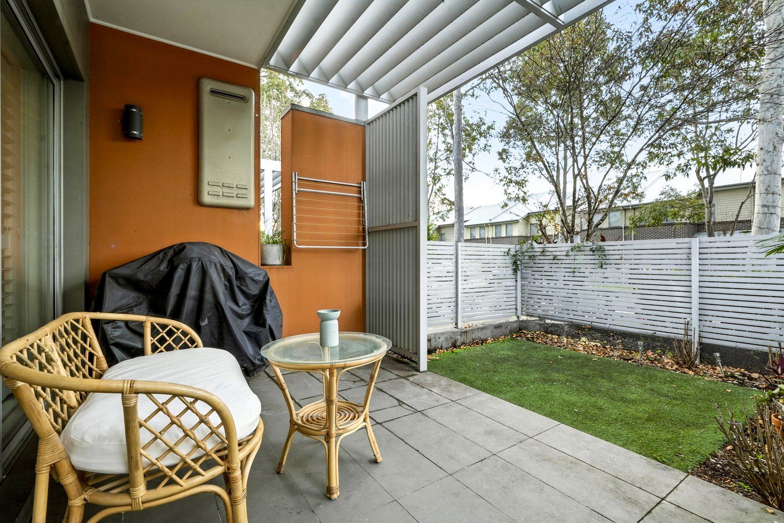 123 Lakeview Dr  Cranebrook 6