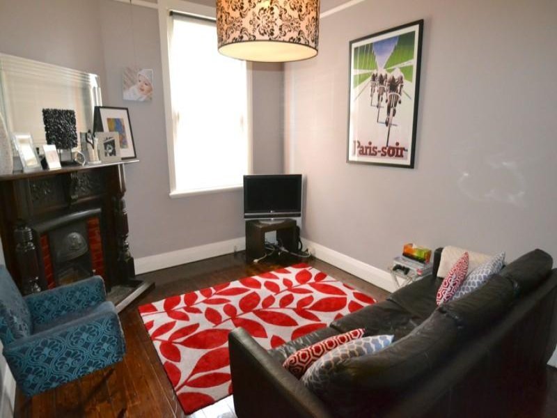 Gallery: 123 Male Street
