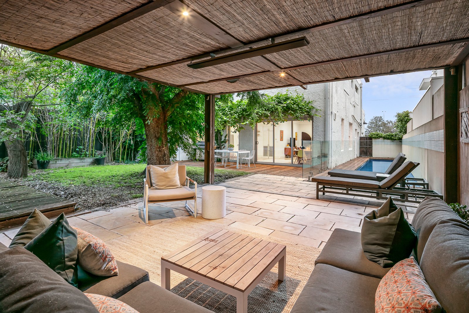 123 Ormond Esplanade, Elwood, 3184