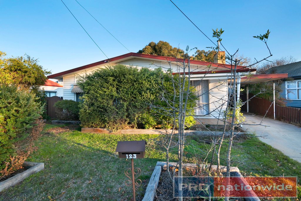 123 Park Street East  REDAN 2