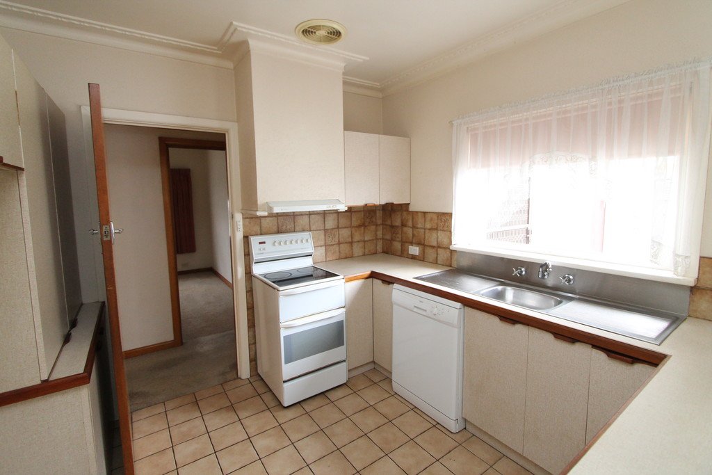 123 Park Street REDAN 6