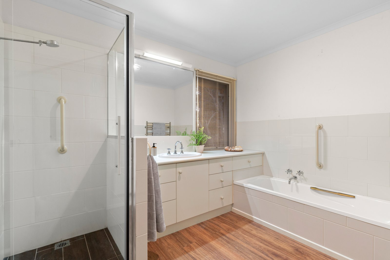 Real Estate and Property in 123 Point Lonsdale Road, Point Lonsdale, VIC