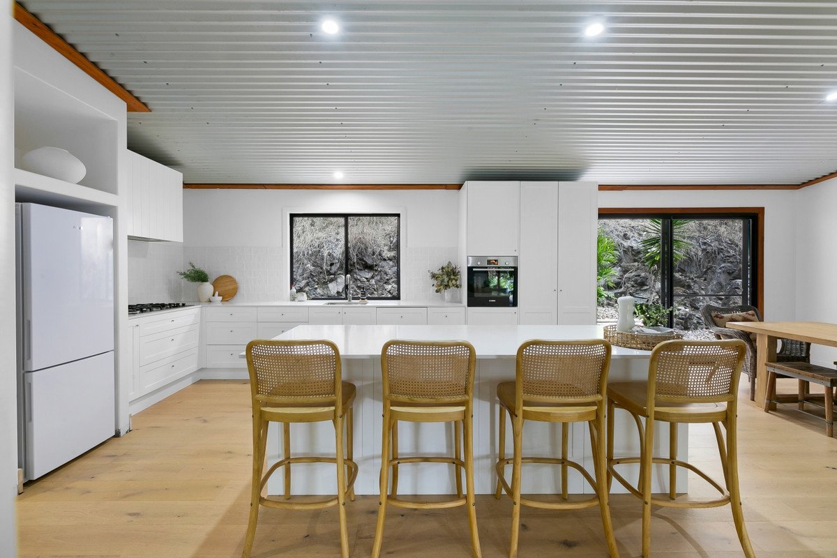 123 Valley Drive Tallebudgera 4