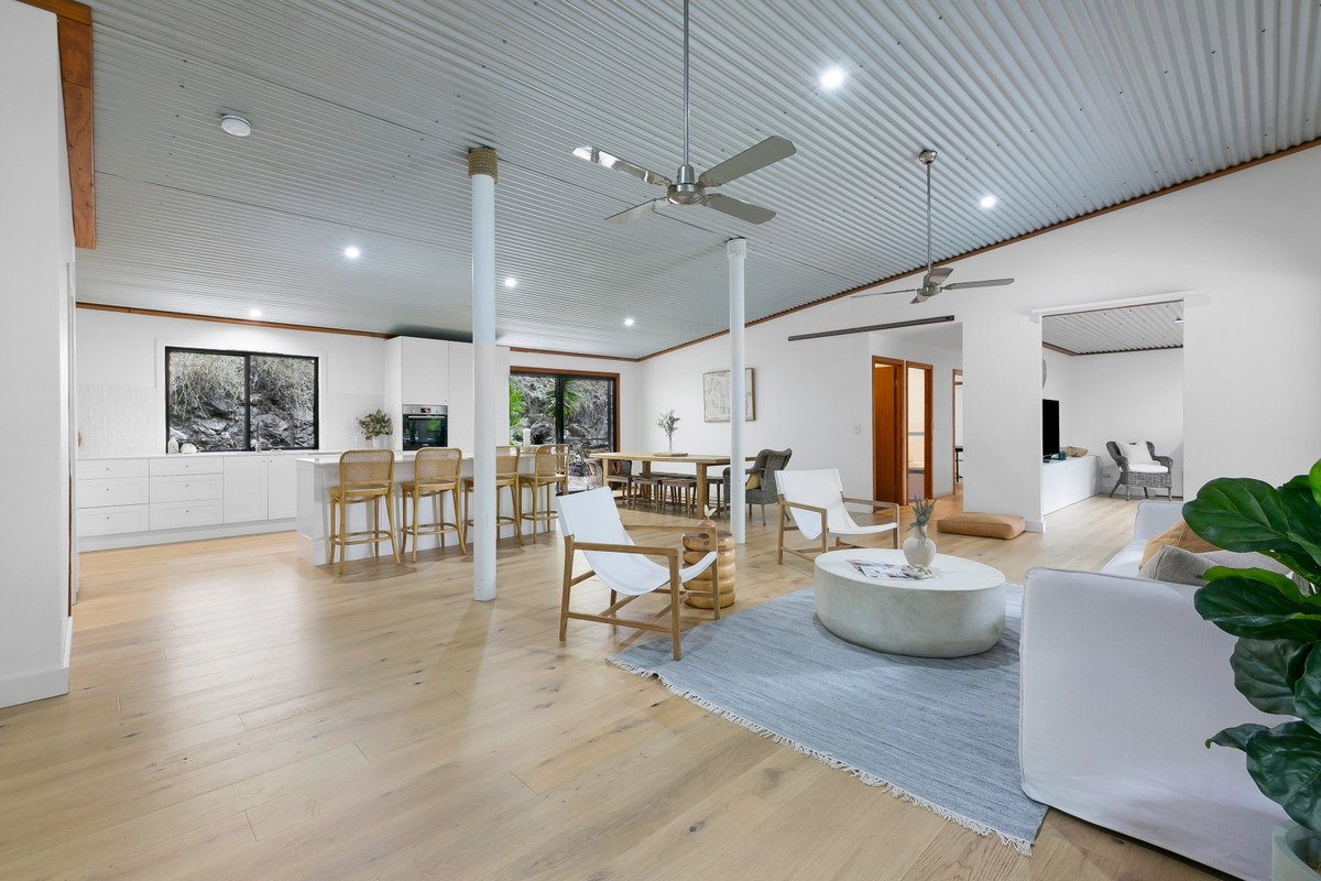 123 Valley Drive Tallebudgera 7