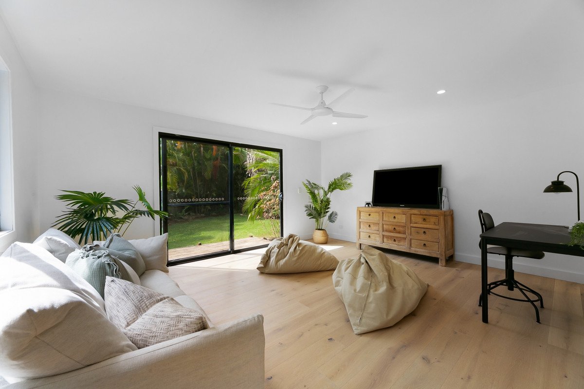 123 Valley Drive Tallebudgera 21