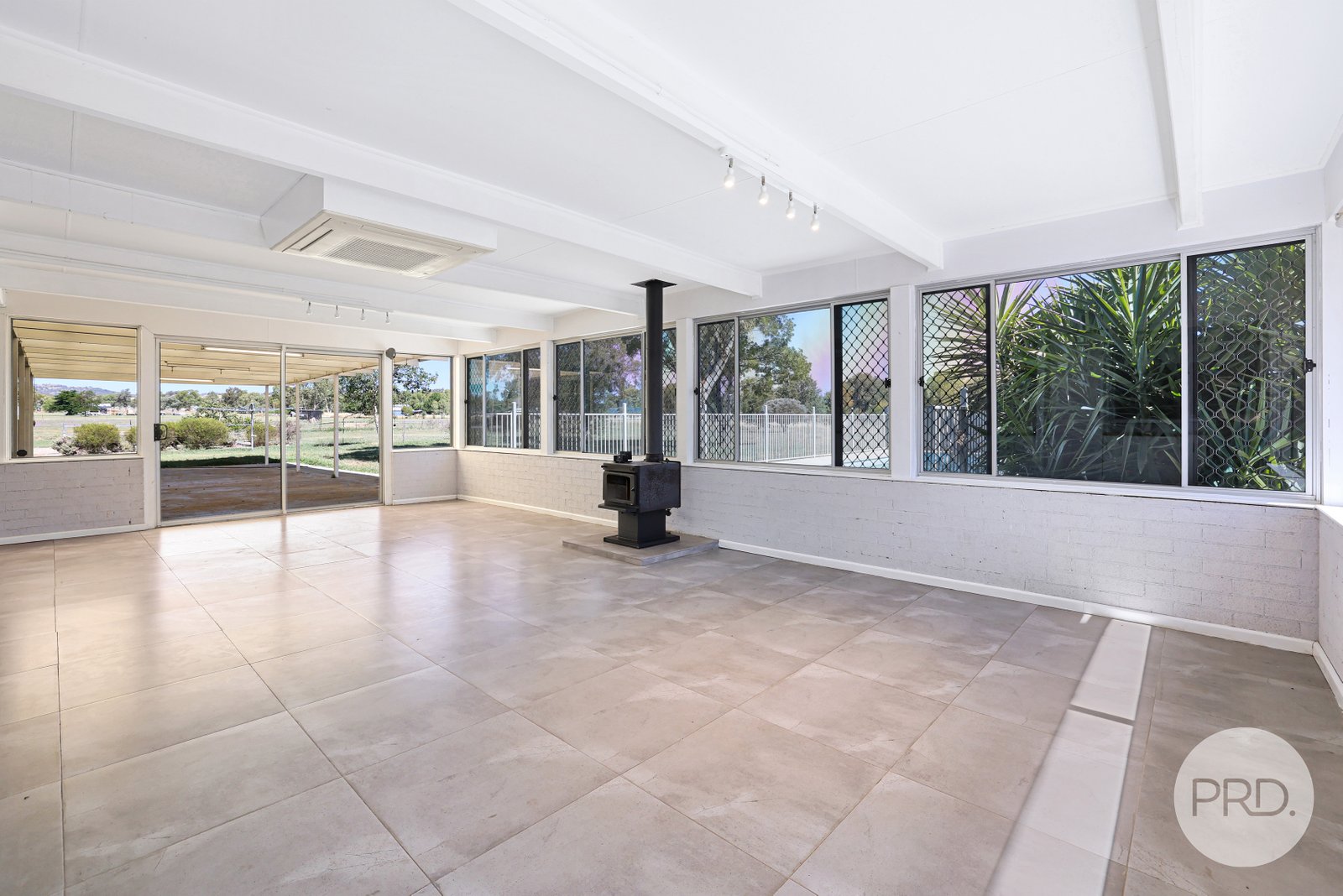 123 Warrah Road TAMWORTH 17