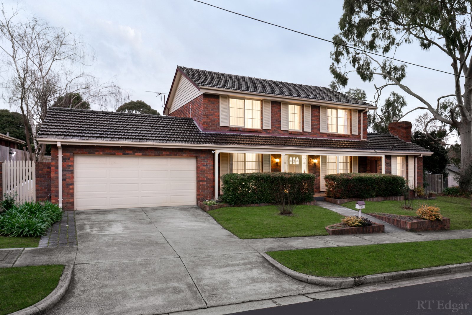 Real Estate and Property in 123 Weeden Drive, Vermont South, VIC