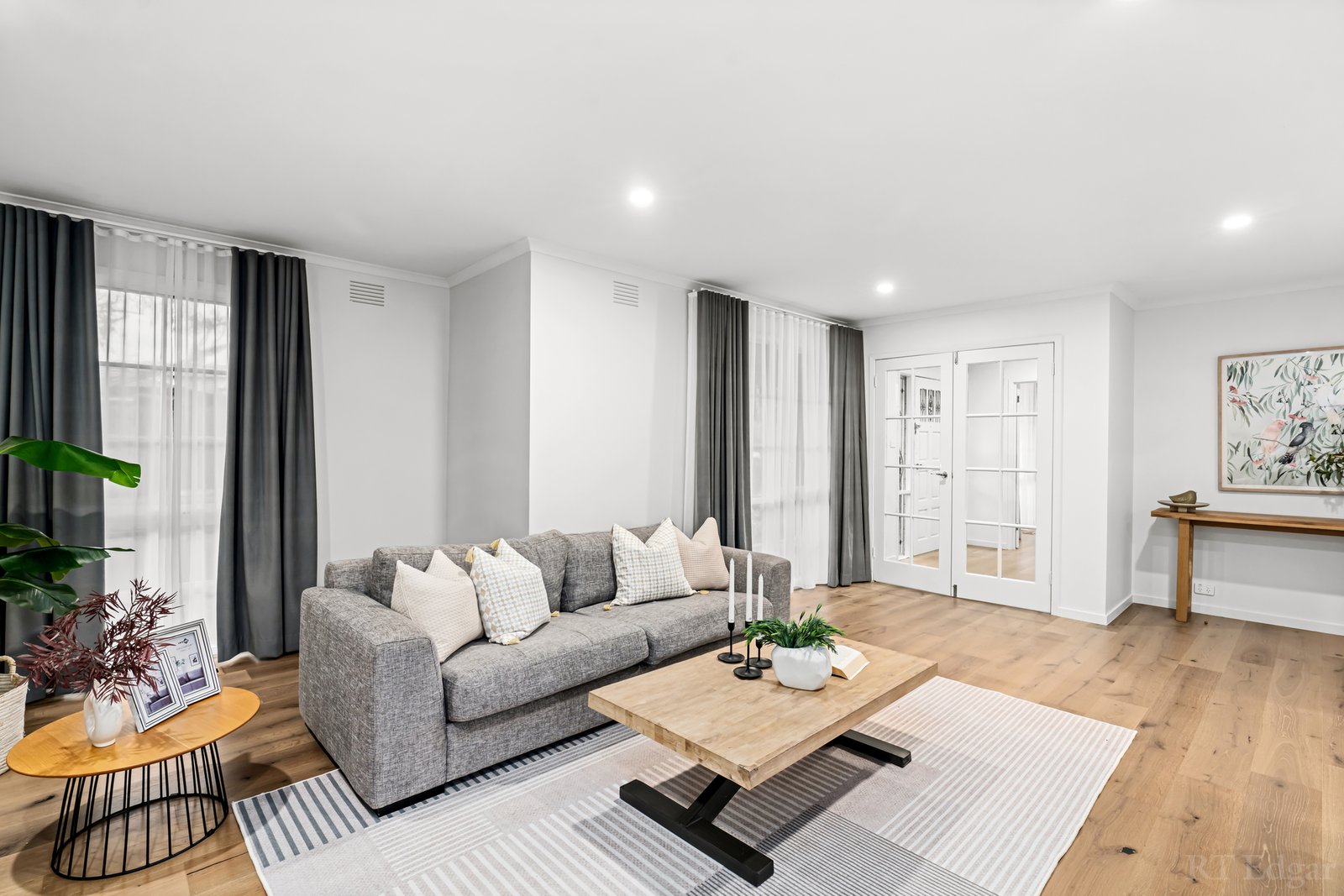 Real Estate and Property in 123 Weeden Drive, Vermont South, VIC