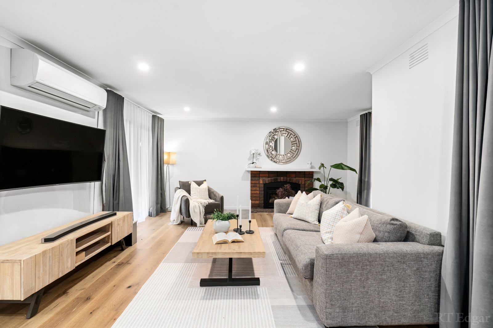 Real Estate and Property in 123 Weeden Drive, Vermont South, VIC