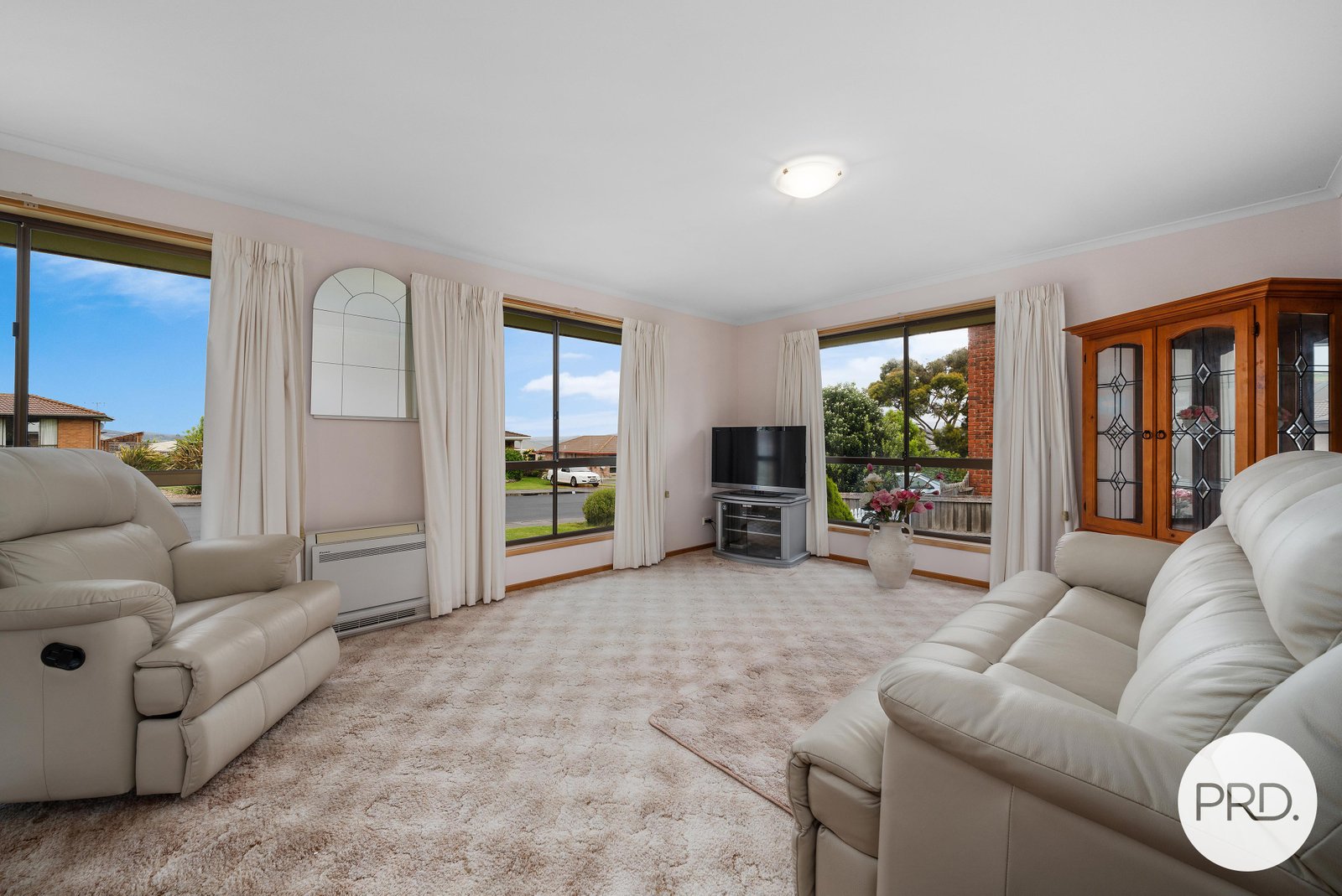 1/23 Woodleigh Drive OAKDOWNS 2