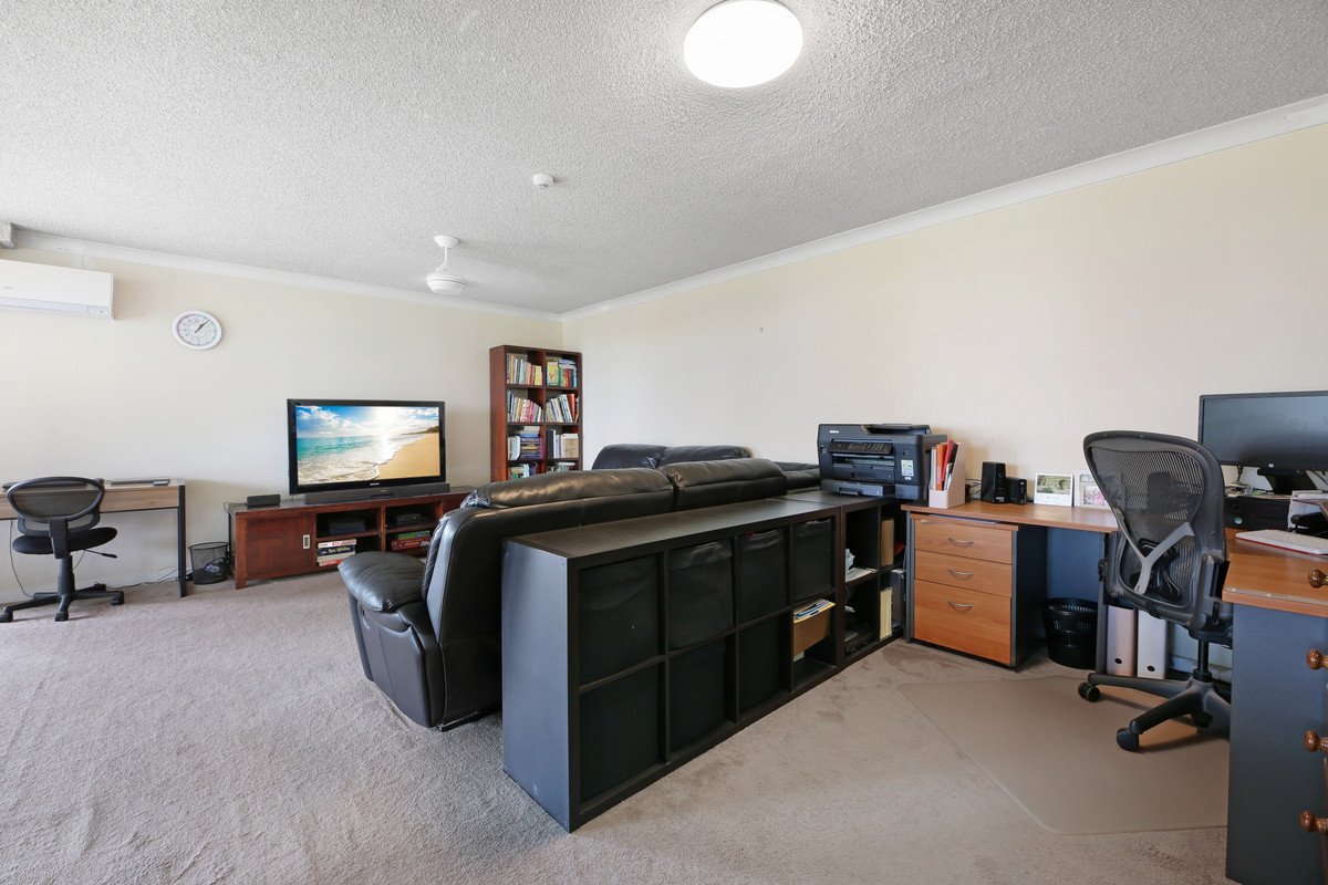 12/30-40 The Esplanade Burleigh Heads 15